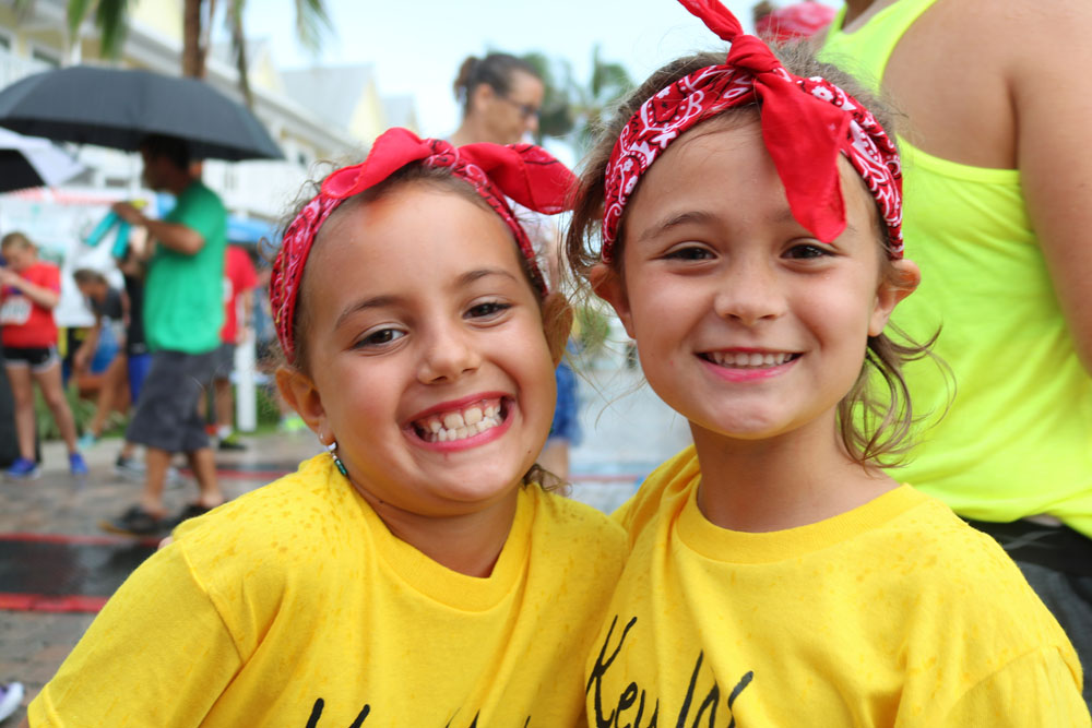 Heroes and Villains 5K 2017 photo - Duval Street, Key West